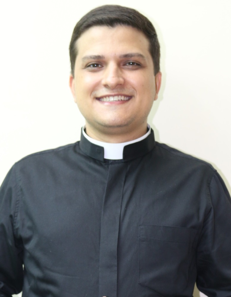 Pe. Ederson Camilo Pãoeagua ok 2.1