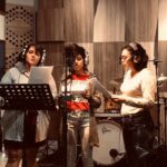 Sopranos Catharine Maria e Ajanete da esquerda para a direita