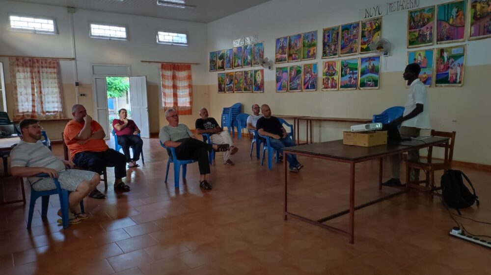 Reuniao com o padre Paulo